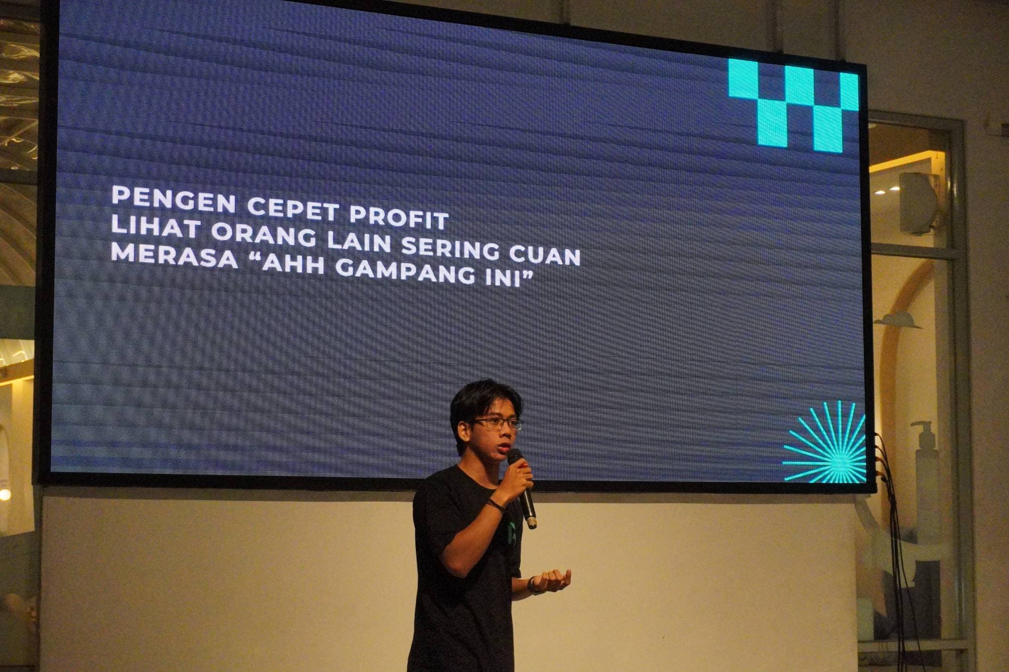 Tegar Aprilian, Founder Aeterna Academy